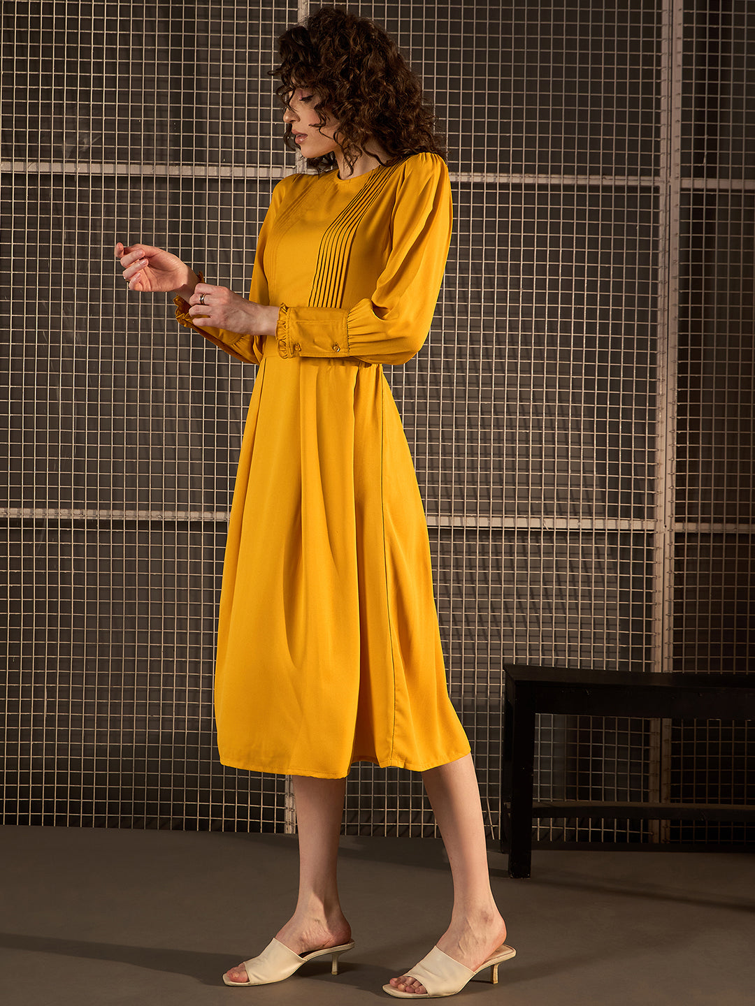 StyleStone Women's Yellow Pintuck Detail Midi Dress