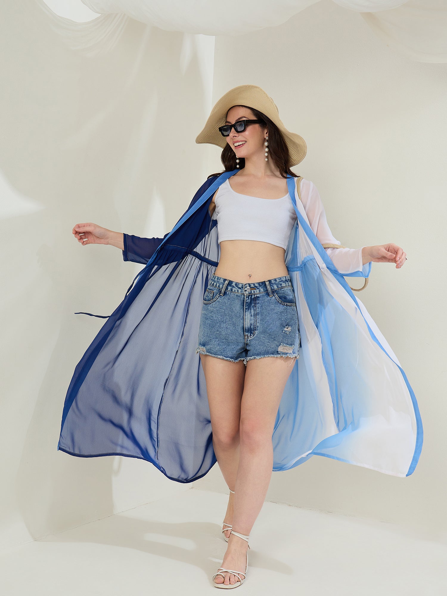 StyleStone Women's Blue & White Ombre Longline Shrug