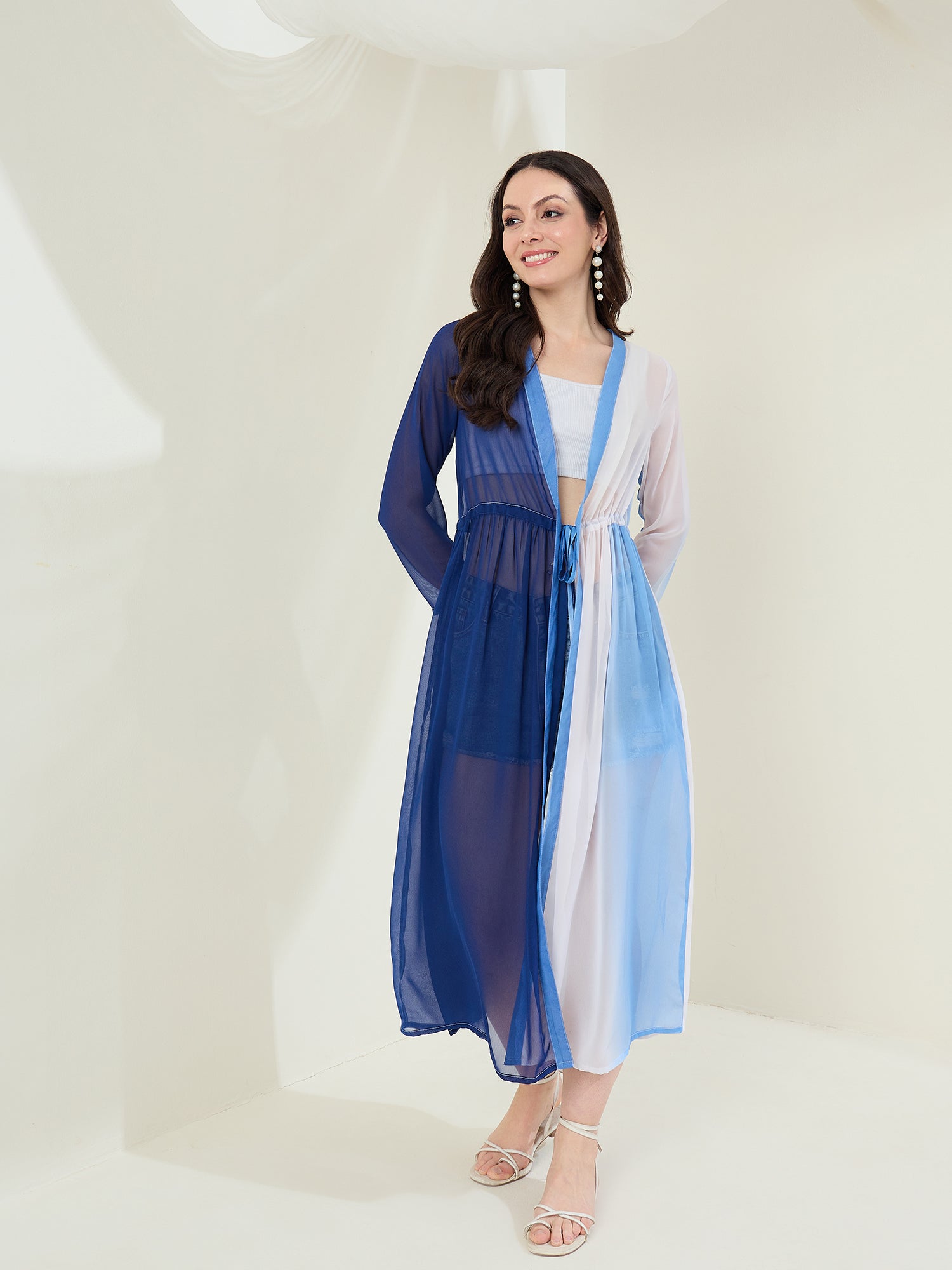 StyleStone Women's Blue & White Ombre Longline Shrug